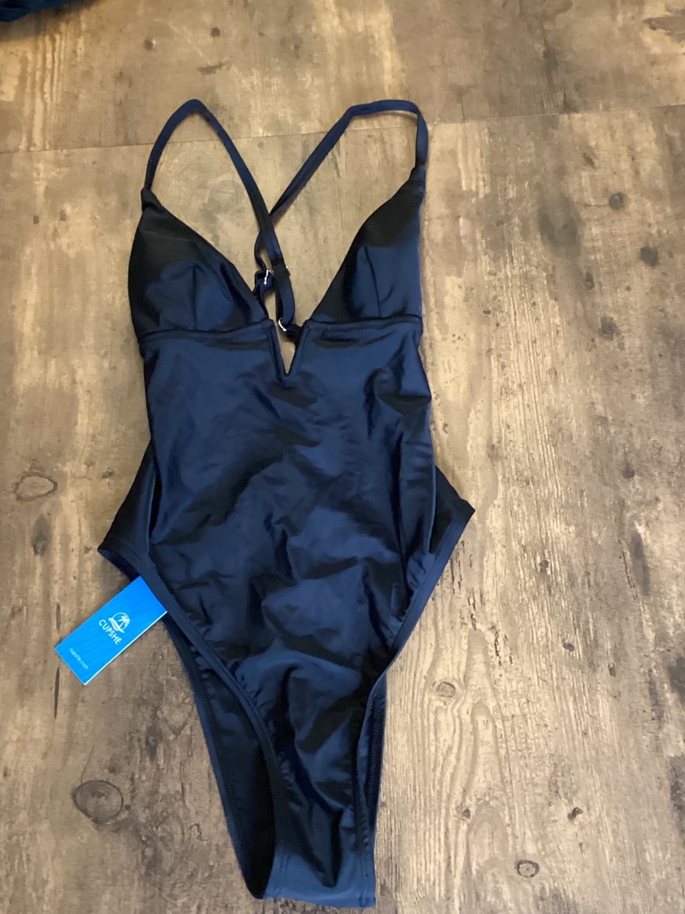 Cupshe Black V-Plunge One-Piece Swimsuit with Crisscross Straps